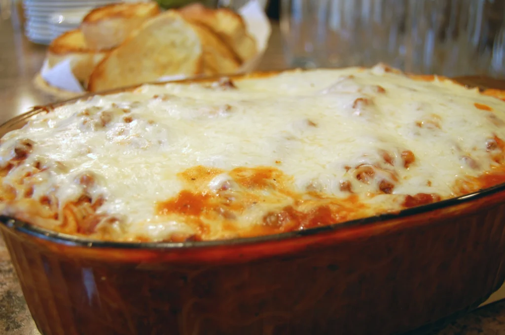 What's the difference between lasagna and baked spaghetti?